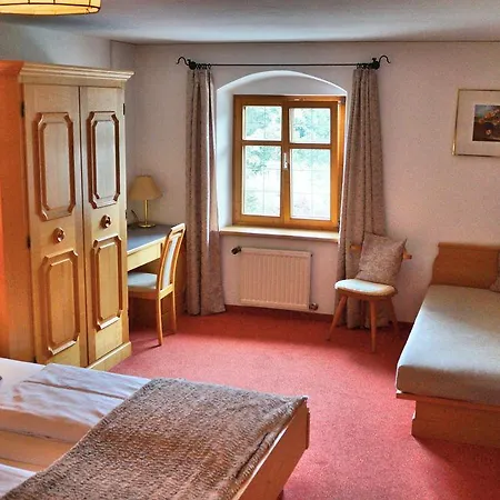 Gasthof Zum Schupfen ホテル