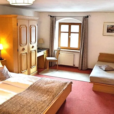 Gasthof Zum Schupfen ホテル