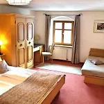 Gasthof Zum Schupfen Hotel