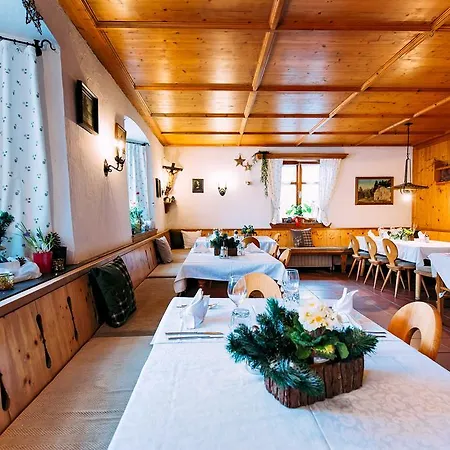 فندق Gasthof Zum Schupfen 3*