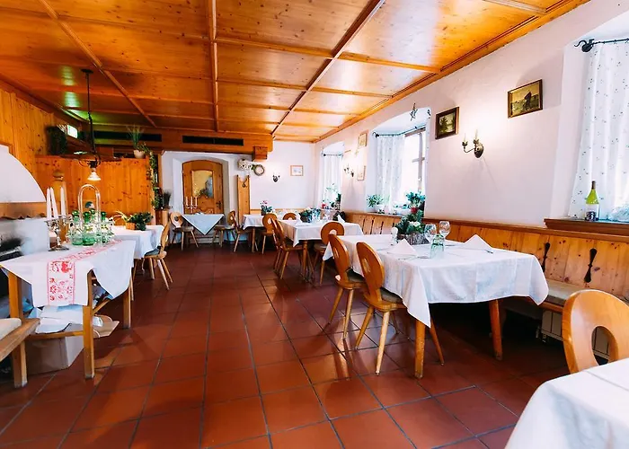 Отель Gasthof Zum Schupfen