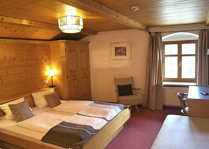 Gasthof Zum Schupfen Отель Инсбрук