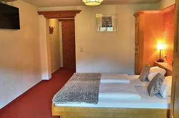 Otel Gasthof Zum Schupfen İnnsbruck