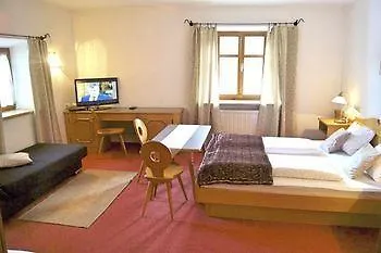 Otel Gasthof Zum Schupfen 3*